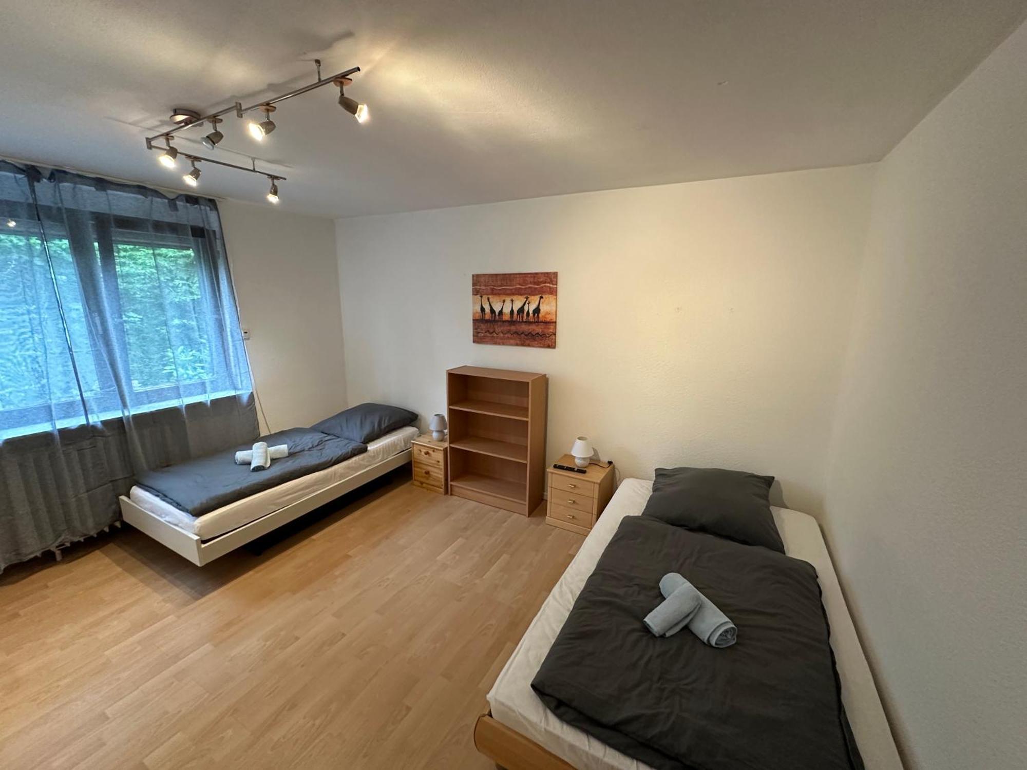 Gaestezimmer & Eda *